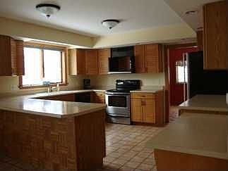 4th image of 722 Cedar Bluff Dr