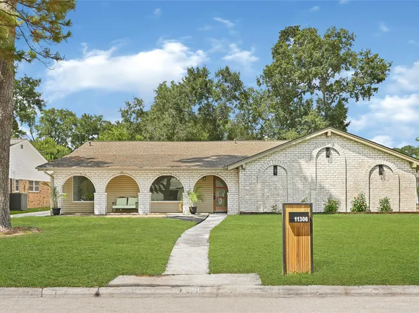11306 Valley Spring Dr, Houston, TX 77043