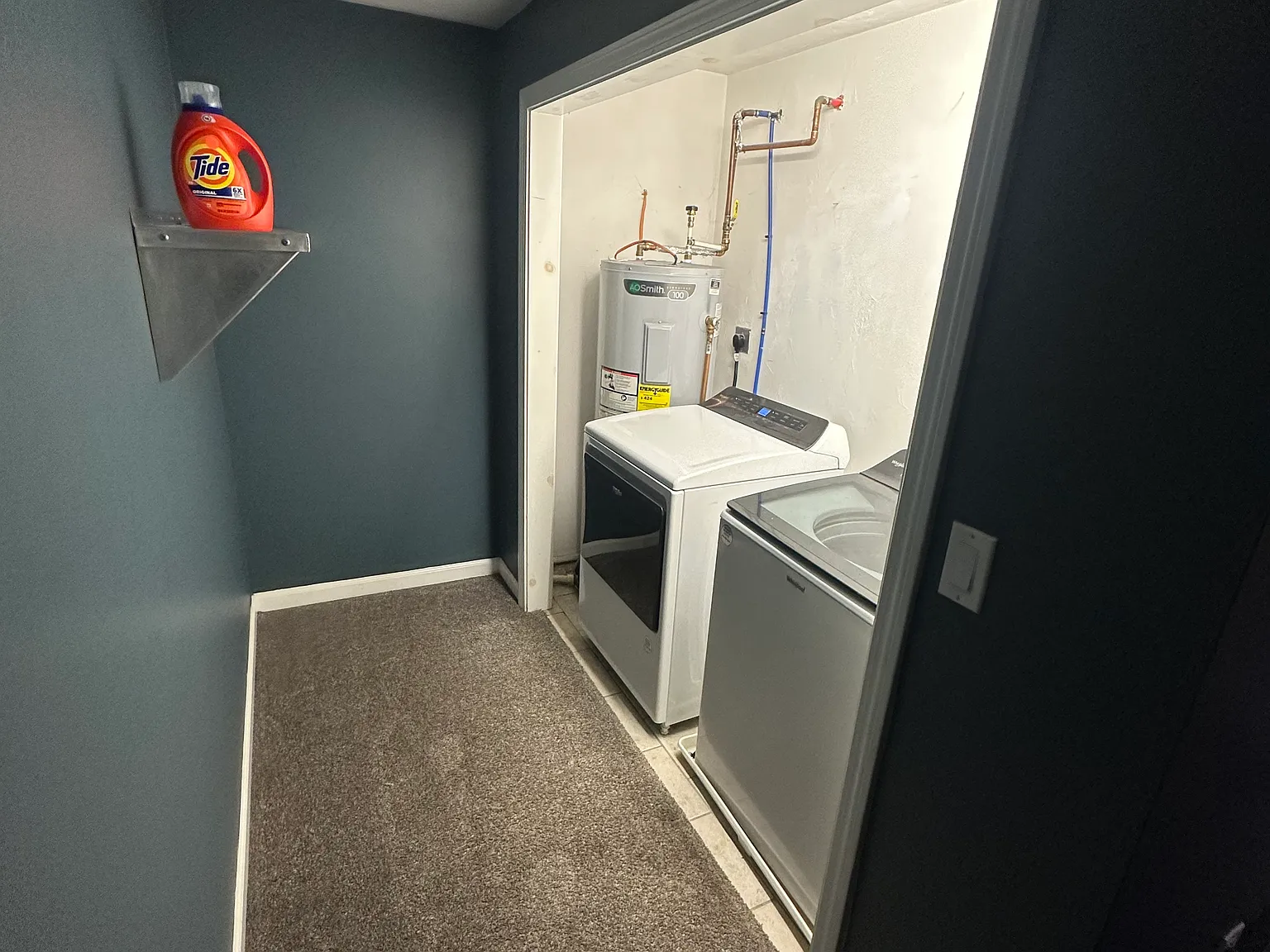 3 bed, 1.5 bath, 1450 sqft, $2,750 — Photo 2