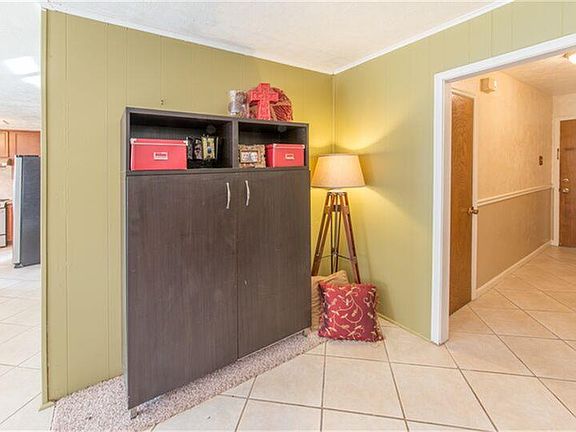 4th image of 326 Reta Dr