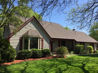 S68W17628 Marybeck Ln, Muskego, WI 53150