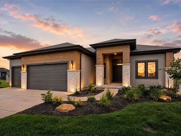 11275 S Gleason Rd, Olathe, KS 66061