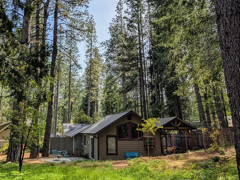 Greenhorn Rd — Photo 19