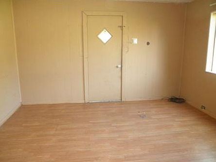 2nd image of 1233 Forest Ave