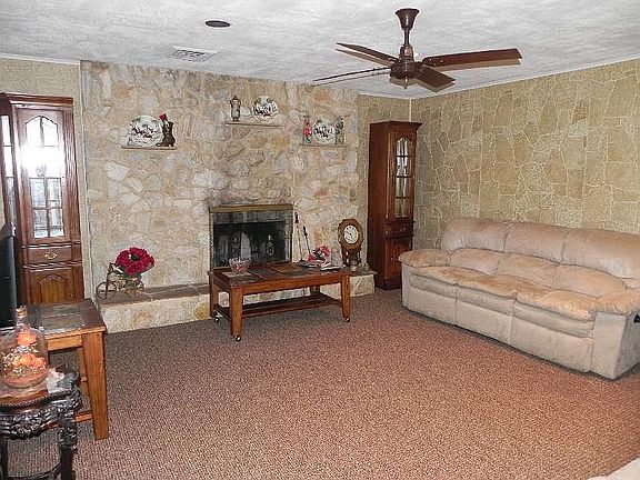 3rd image of 1331 Bea Ct