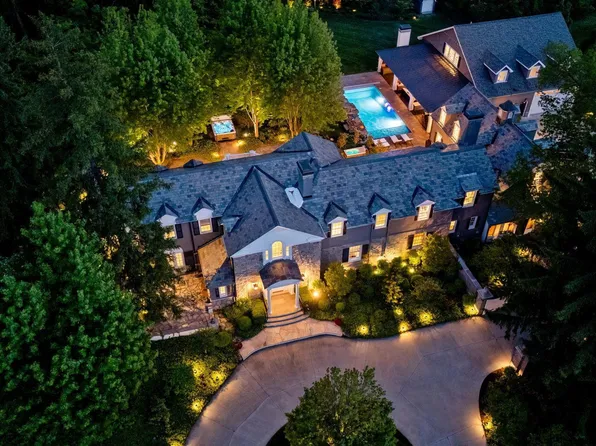 4501 Taylor St, Fort Wayne, IN 46804