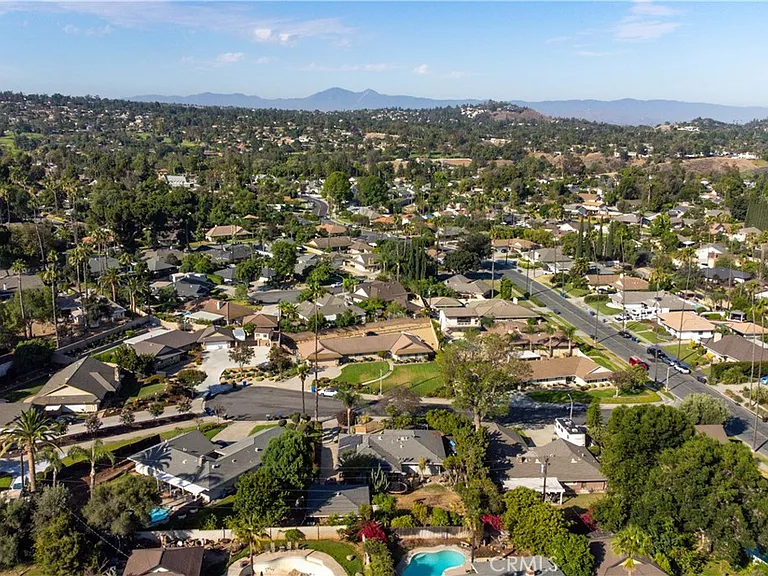 1185 La Subida Ct — Photo 32