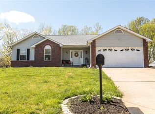 62 Georgetown Cir, O'Fallon, MO 63368