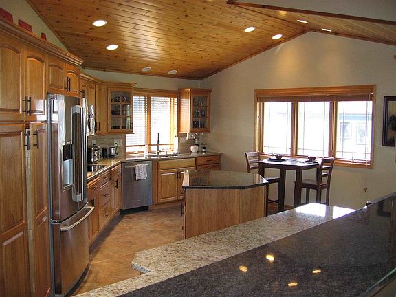 4th image of 2970 Woods Edge Way