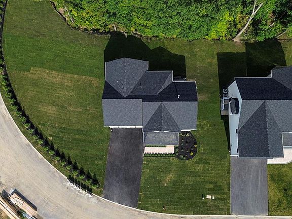 5th image of 44 Wildwood Dr