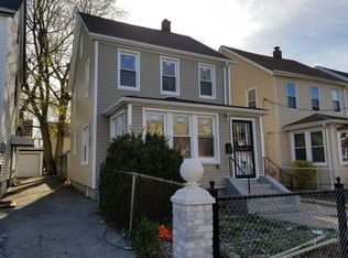 11230 204th St, Saint Albans, NY 11412