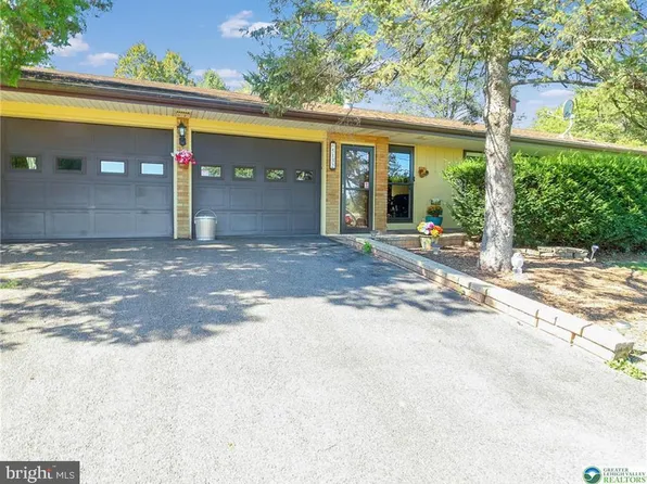 5132 Liberty Ln, Schnecksville, PA 18078