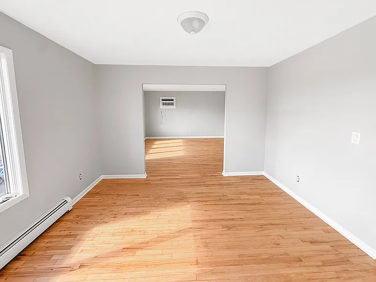 174 Maple St #3 — Photo 9