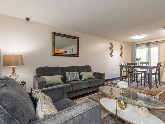 3rd image of 8465 Kentucky Ct N