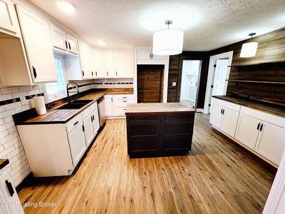 10509 National Tpke, Fairdale, KY, 40118