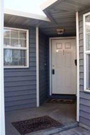 2nd image of 670 S Gamay Ln