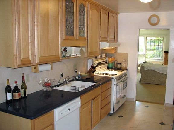 2nd image of 3758 James St