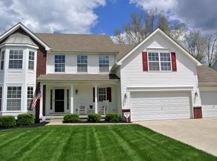 2592 Upland View Ct, Newark, OH 43055