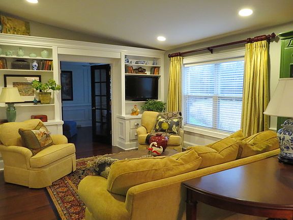 3rd image of 2707 Blue Grass Ct