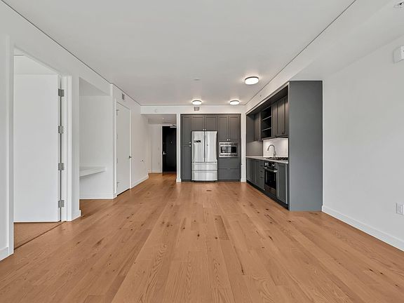2nd image of 1750 Wewatta St Unit 1025