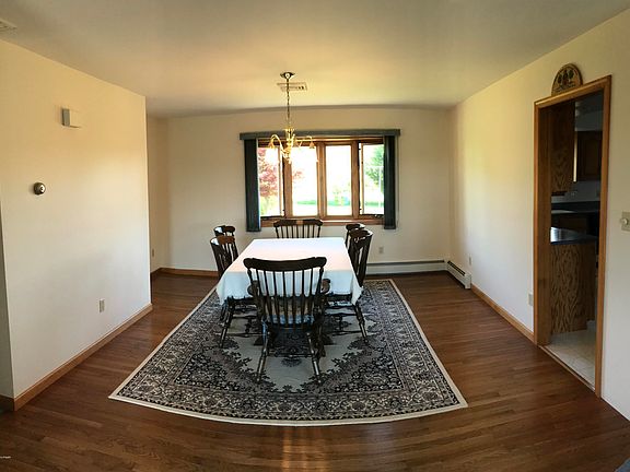 4th image of 170 Russell Dr