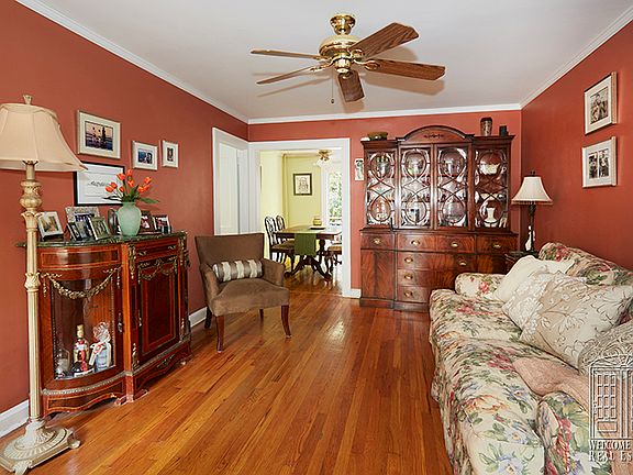 5th image of 3975 47th St