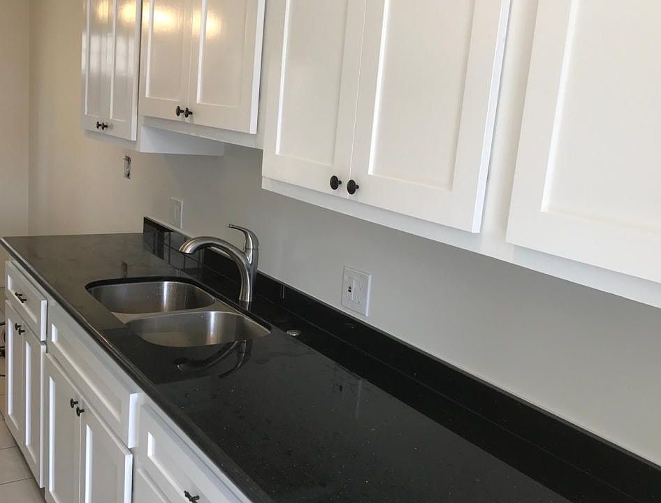 1st image of 1529 W 108th St #2