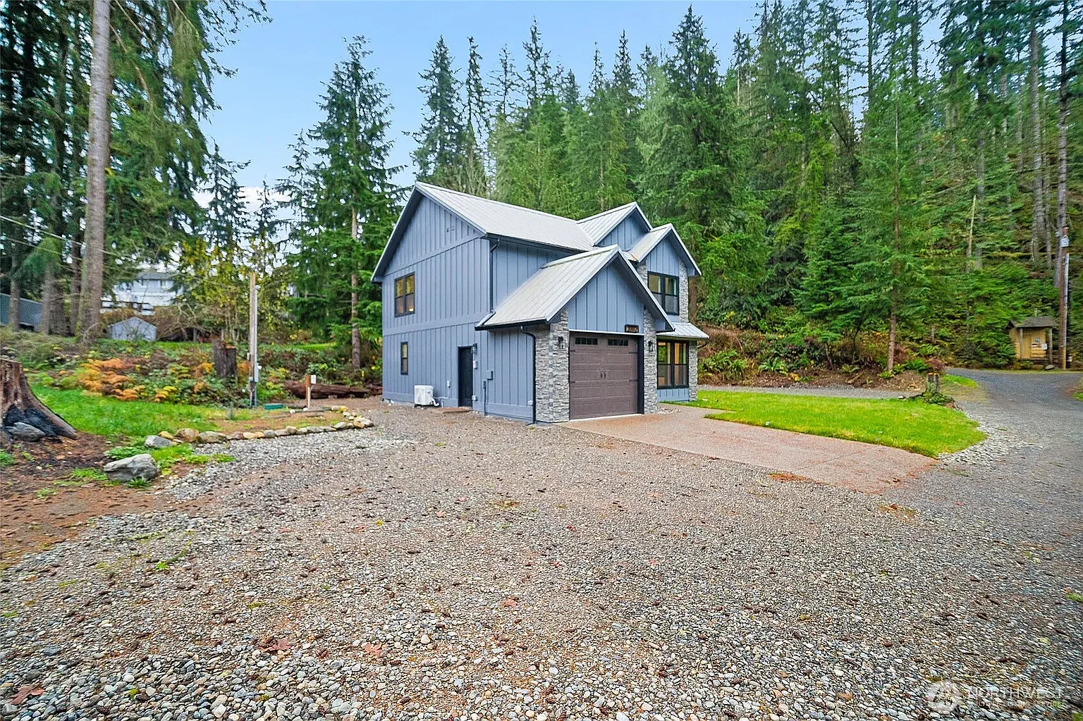 3 bed, 1883 sqft, $4,800 — Photo 3