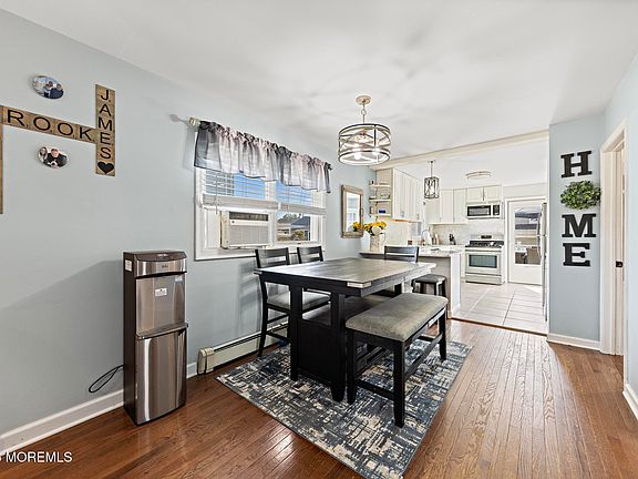 4th image of 85 Wilson Avenue