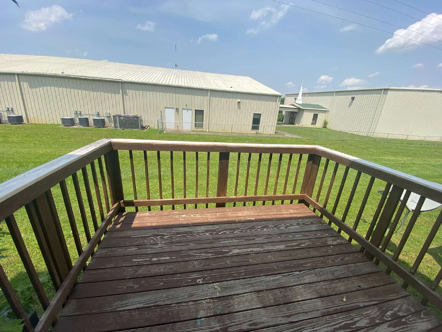 2 bed, 1.5 bath, 1100 sqft, $995 — Photo 2