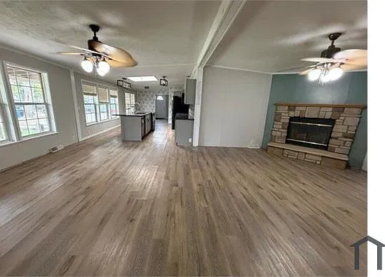 3 bed, 1620 sqft, $1,840 — Photo 3
