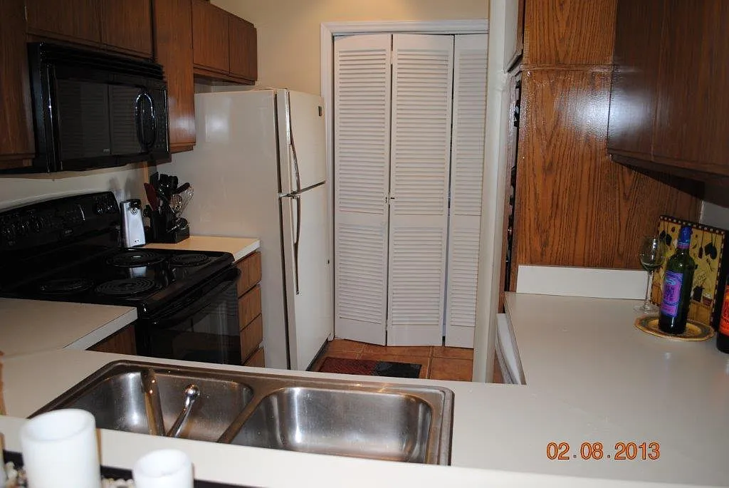 6000 Winterpointe Lane — Photo 3