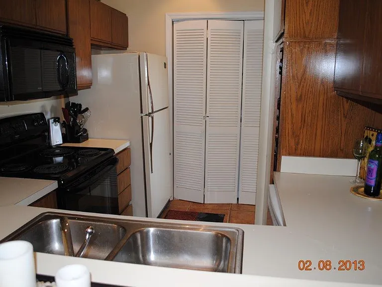 kitchen-laundry/pantry