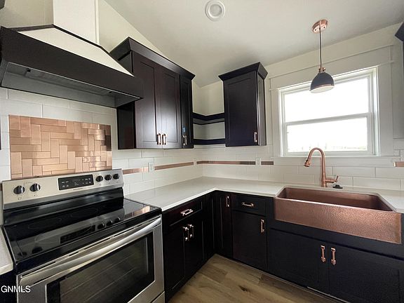 5th image of 13634 Redwood Way NW