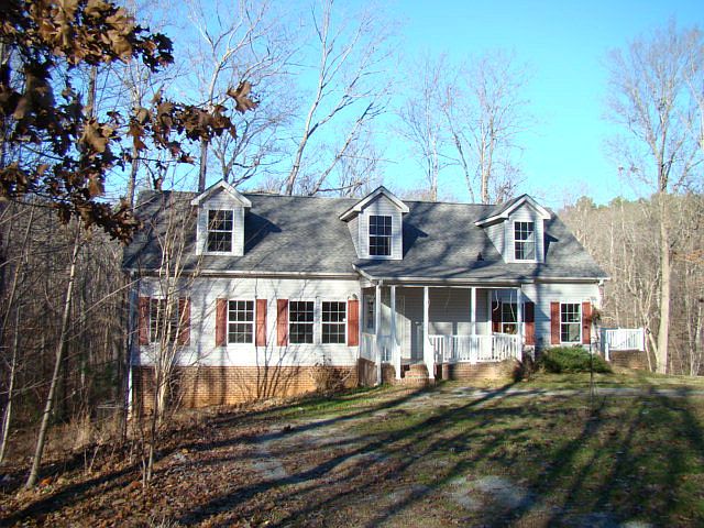 1st image of 343 Hazelnut Dr