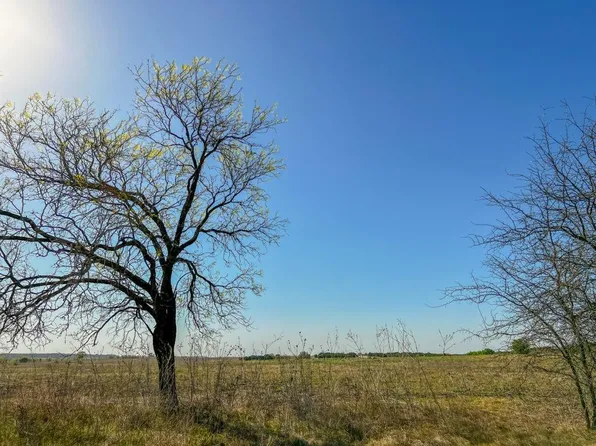 10 Hamilton Municipal Airport, Hamilton, TX 76531