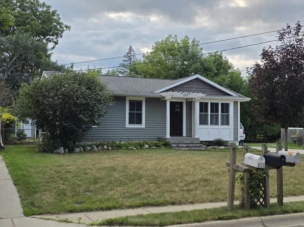 633 Aldrich St #1, Linden, MI 48451