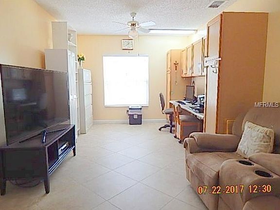 3rd image of 816 Balsamwood Ln