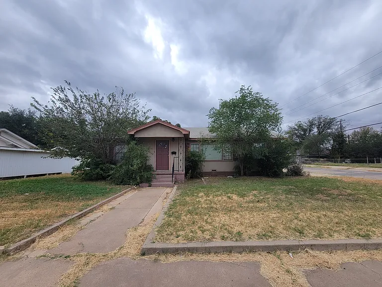 200 Jefferson St — Photo 2