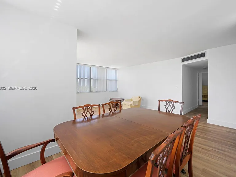 1300 NE Miami Gardens Dr #621E — Photo 9