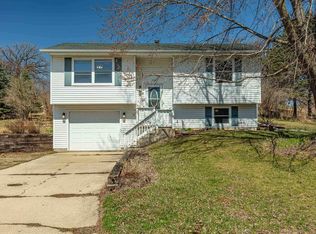 440 Summit Ave, Monticello, WI 53570