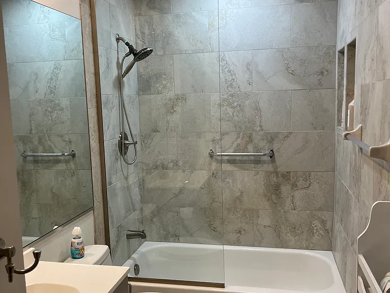 385 E Hartford St #7A — Photo 10