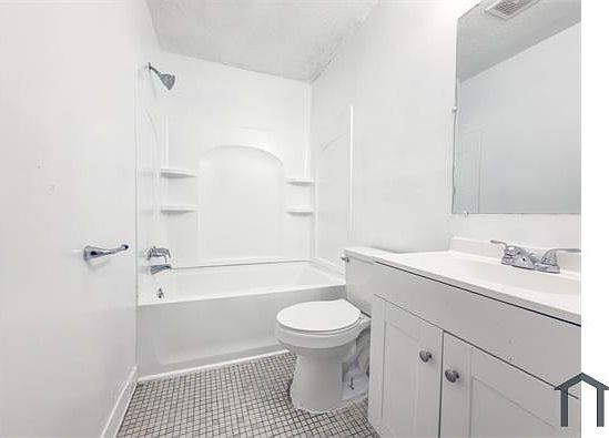 3rd image of 1815 Sumner Ave #16