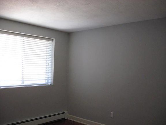 5th image of 599 Old West Central St APT C9