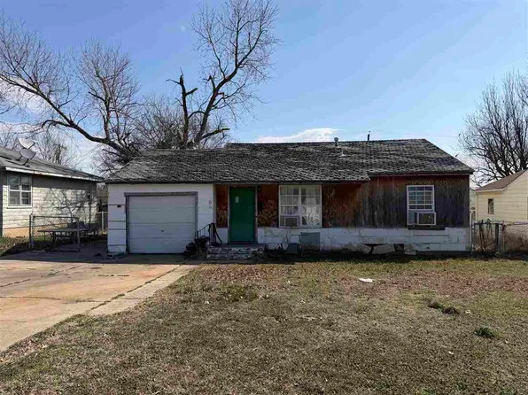 2021 Mary St, Ponca City, OK 74601