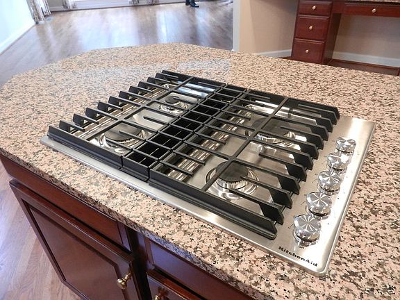 New Stainless gas cooktop