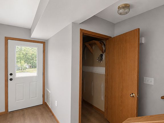 5th image of 257 North St