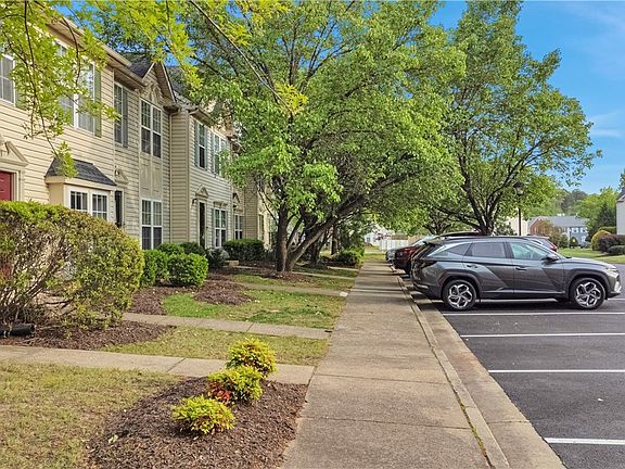 5th image of 2545 Mountain Ash Cir