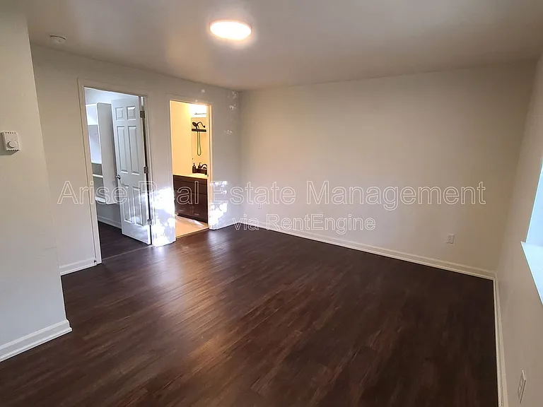 2141 SW Quartz Ave — Photo 13