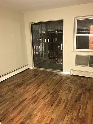 Rented by Amorelli Realty | media 29